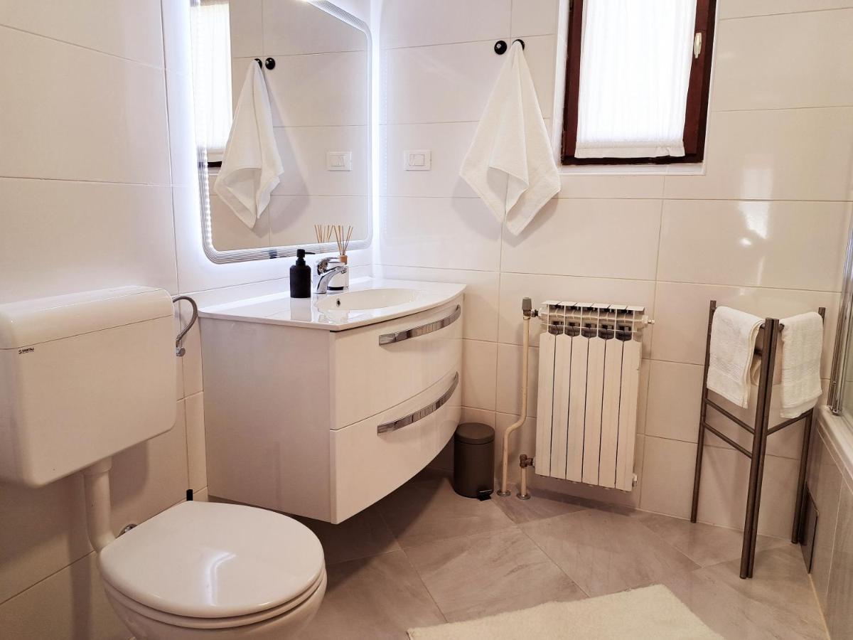Holiday House Casa Maria روفينج المظهر الخارجي الصورة