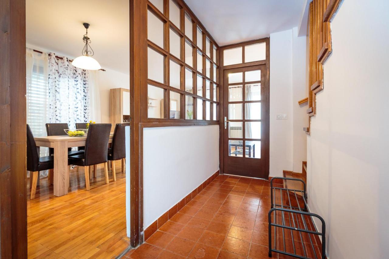 Holiday House Casa Maria روفينج المظهر الخارجي الصورة