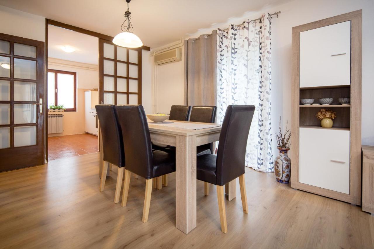 Holiday House Casa Maria روفينج المظهر الخارجي الصورة